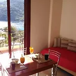 Mikros Gialos Apartments 公寓 *