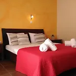 Mikros Gialos Apartments * 米克罗斯雅洛斯