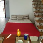 Mikros Gialos Apartments 米克罗斯雅洛斯