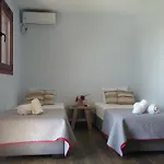 Mikros Gialos Apartments *