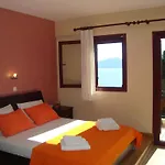 Διαμέρισμα Mikros Gialos Apartments *