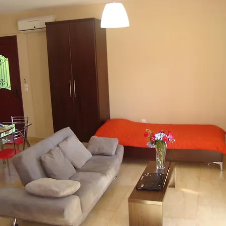Daire Mikros Gialos Apartments *