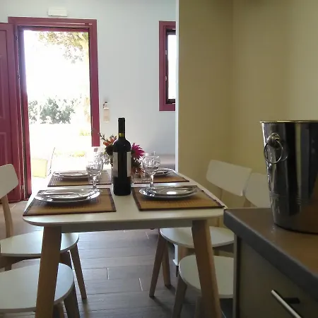 Mikros Gialos Apartments Appartement *