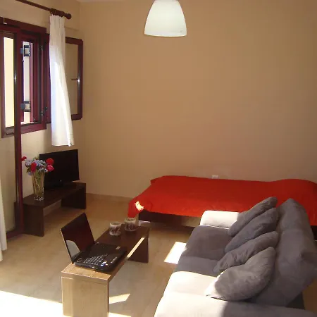 Daire Mikros Gialos Apartments *