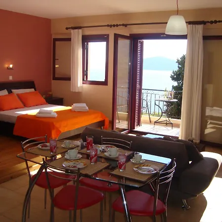 Mikros Gialos Apartments Apartment