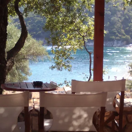 Mikros Gialos Apartments Apartment