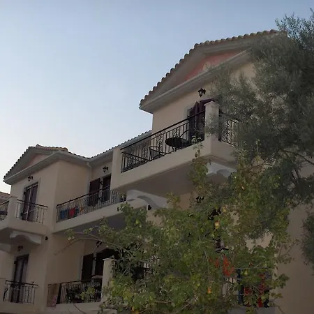 Apartment Mikros Gialos Apartments