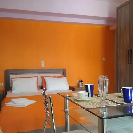 アパート Mikros Gialos Apartments
