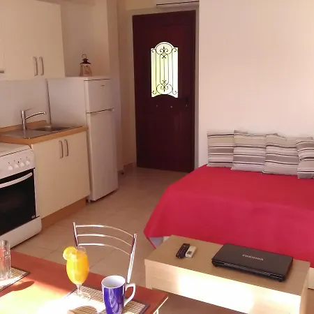 Apartment Mikros Gialos Apartments *