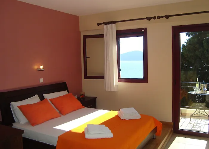 Mikros Gialos Apartments *