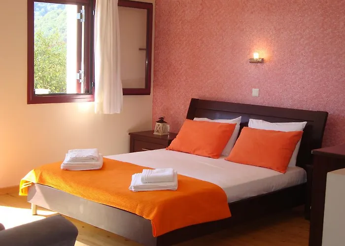 Mikros Gialos Apartments