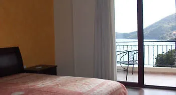 Mikros Gialos Apartments Apartman *