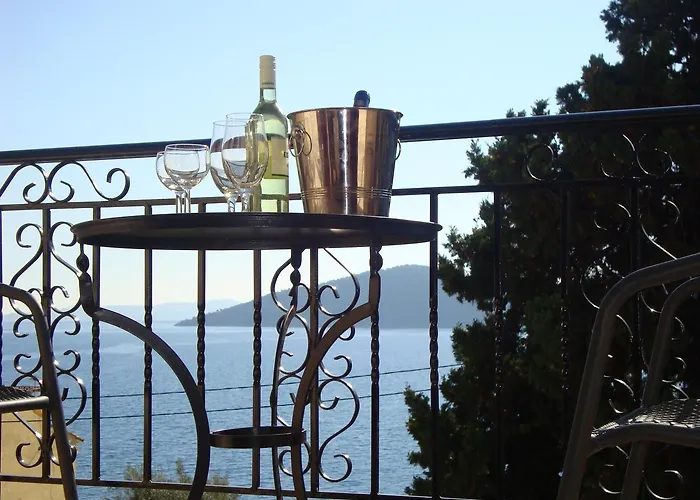Mikros Gialos Apartments Apartman *