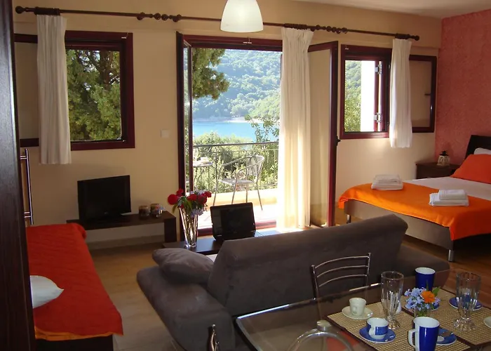 Apartman Mikros Gialos Apartments
